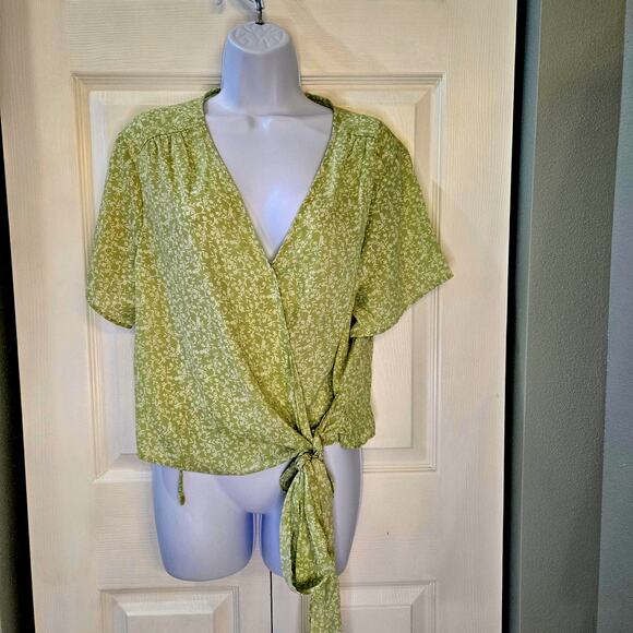 Lush Sage Green Ditsy Floral Wrap Shirt Side Tie Career Springcore Feminine - Picture 2 of 7